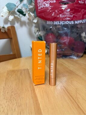 Live Tinted Huestick (eye, cheek, lip) in shade TRUE (dusty rose) 0.1oz,
